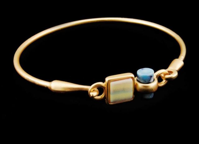 PULSERA RESI RIGIDA CUADARAD