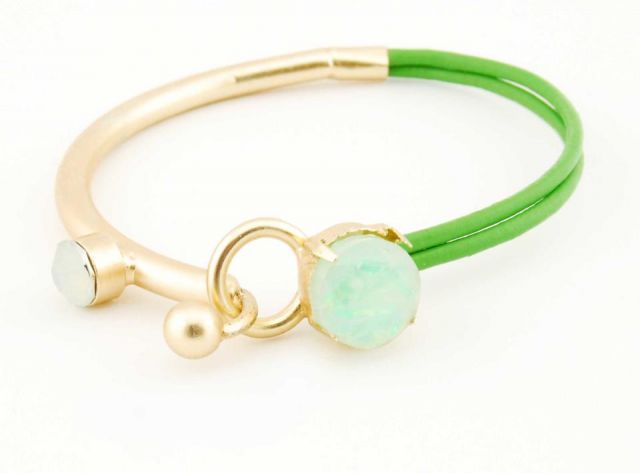PULSERA RIGID MITAD ORO MATE VERDE