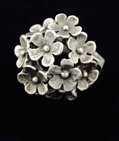 ANILLO FLORES TAIAG