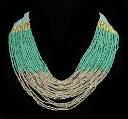 COLLAR BEADS LARG TRABA DOR VERDE