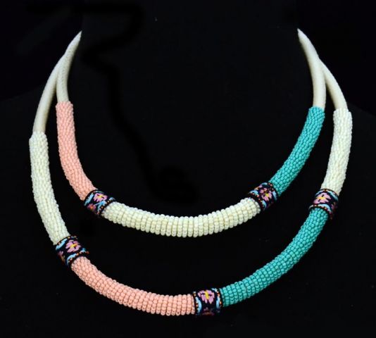 COLLAR 2 V. BEADS 3 COLORES