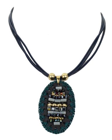 COLLAR CORTO BEADS TEJIDAS