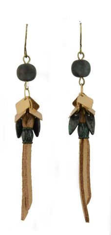 PENDIENTES KAKI METAL Y CUERO 2