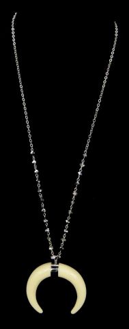 COLLAR COLG. 1/2 LUNA BIG