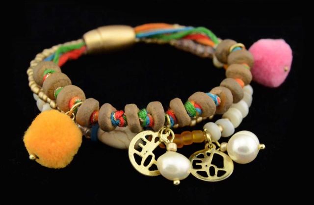 PULSERA VUELTAS POM ROSA Y  AMARILLA
