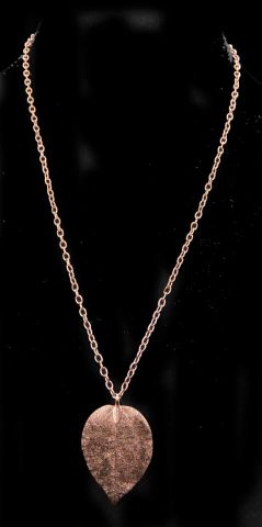 COLLAR HOJA NATURAL COBRE