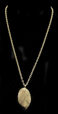 COLLAR HOJA NATURAL DORADO