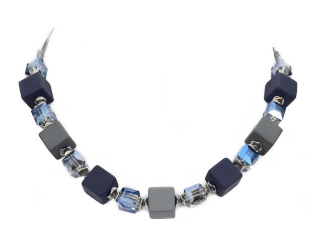 COLLAR CORTO CUBOS GRIS AZU