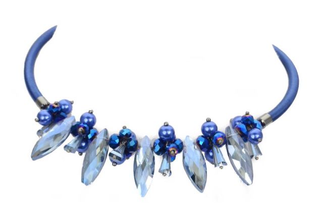 COLLAR CORTO SEMIRIGIDO AZUL