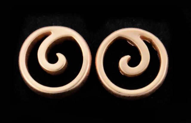 PENDIENTES ESPIRAL POST DORADO