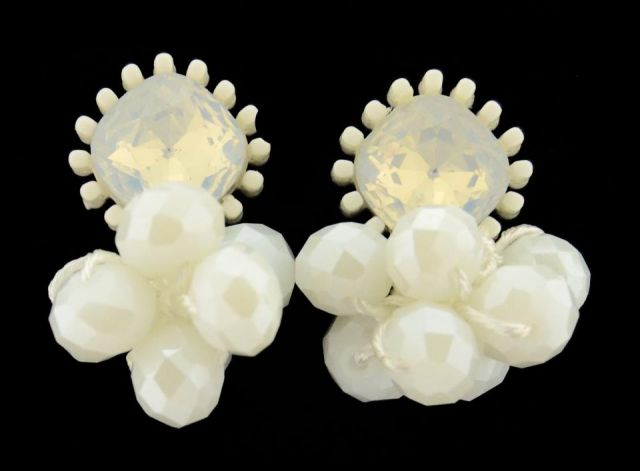 PENDIENTES COMBA BLANCO-NEGRO