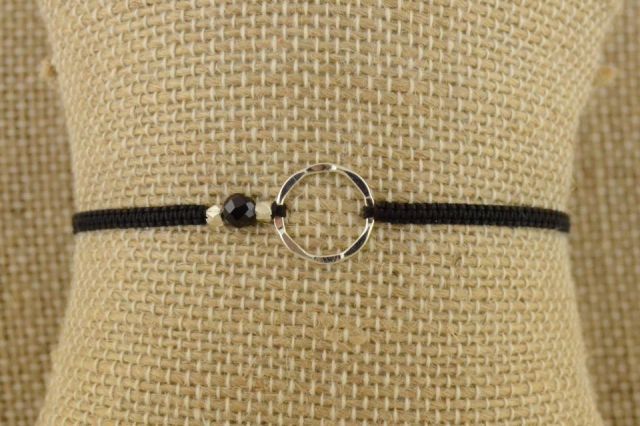 PULSERA AG HILO CIRC. IRREGU NEGRO