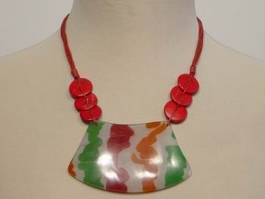 COLLAR RESINA BROCHAZO