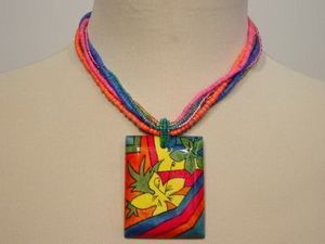 COLLAR MADERA PINTADA RECT.