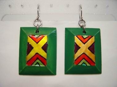 PENDIENTES MADERA+CONCHA INCRUS